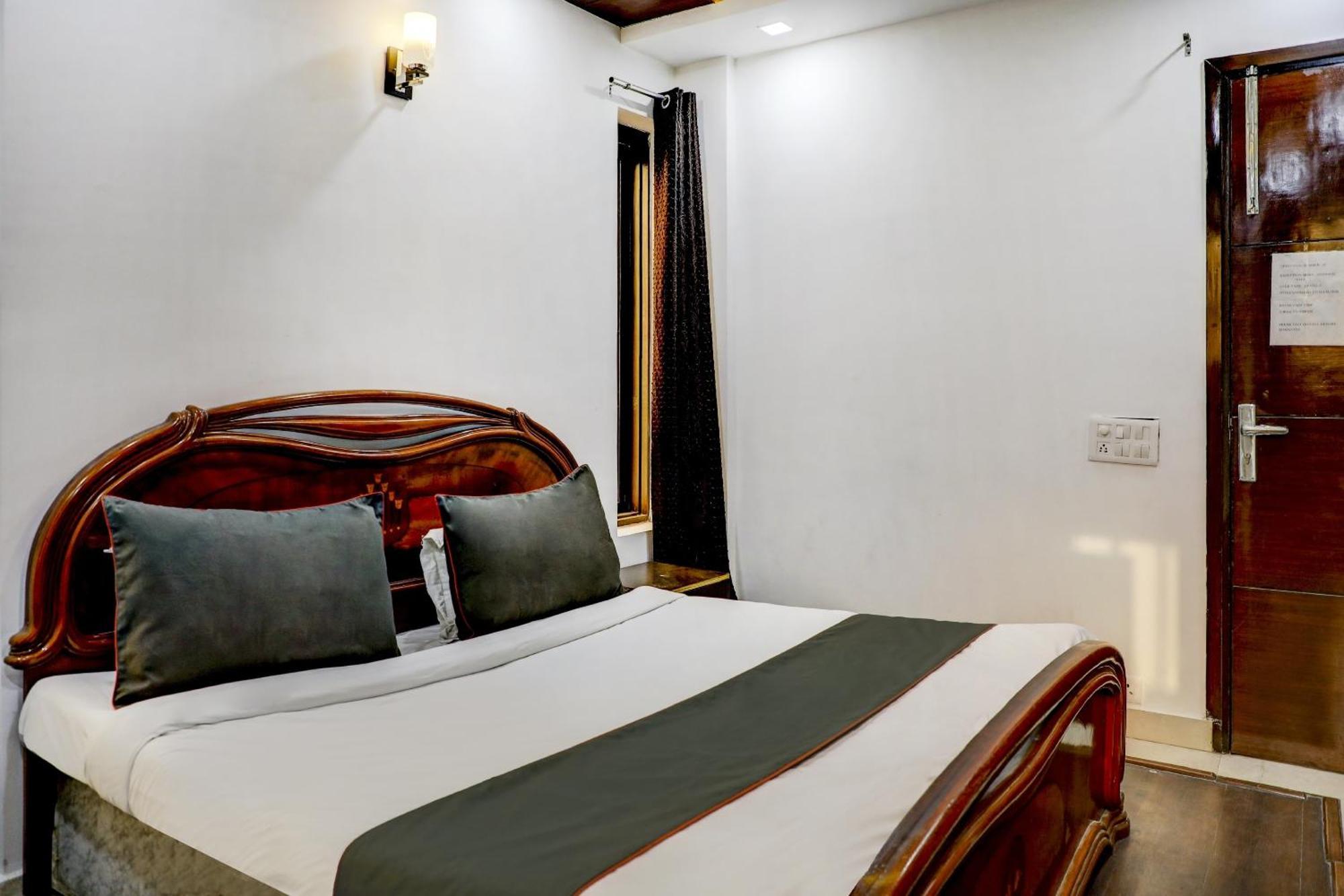 Collection O R S Villa Near Lotus Temple New Delhi Exterior photo