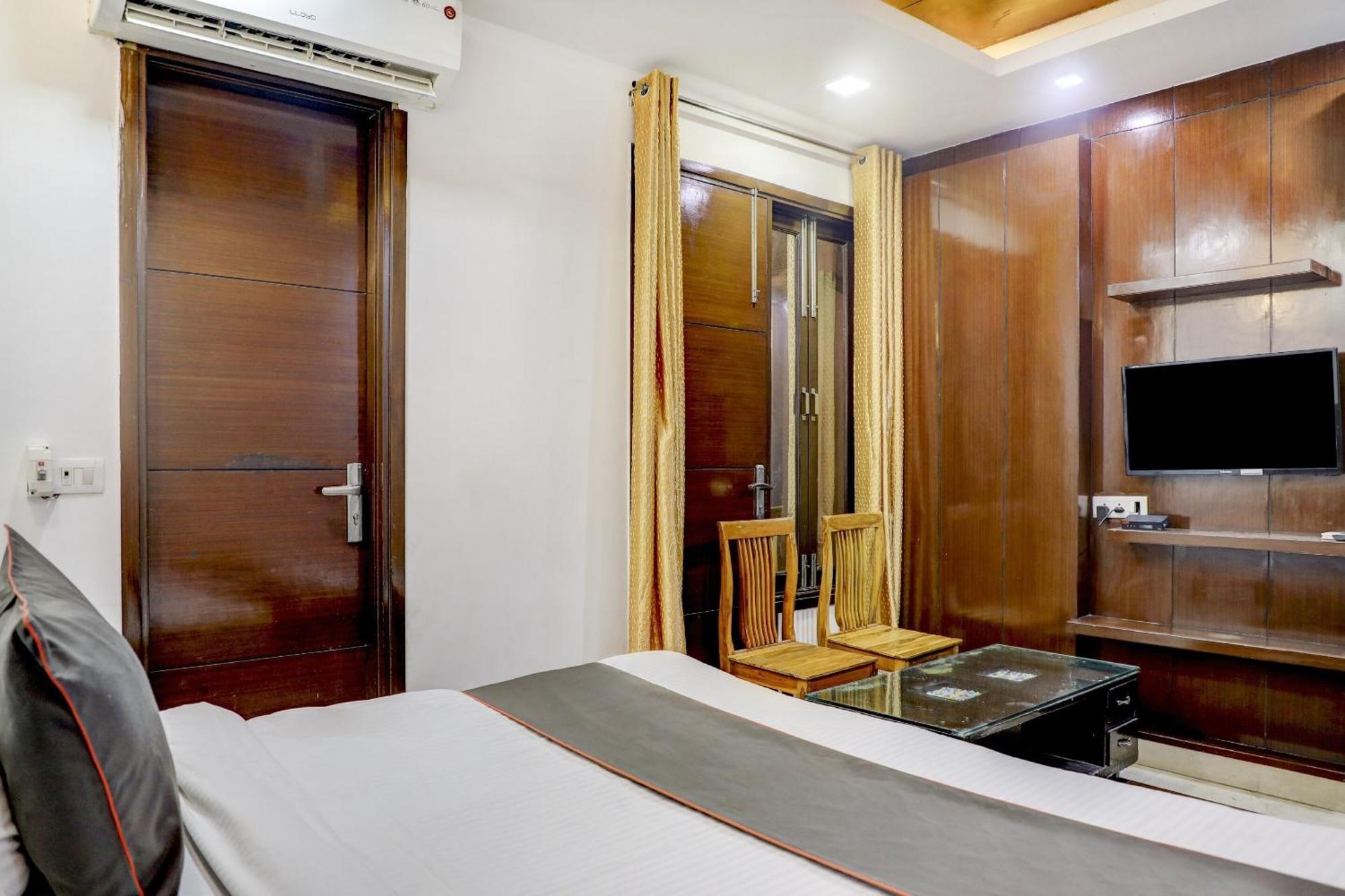 Collection O R S Villa Near Lotus Temple New Delhi Exterior photo
